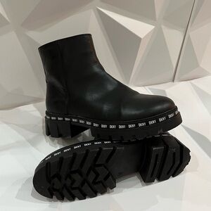▪️DKNY Black Ankle Booties with Logo Trim